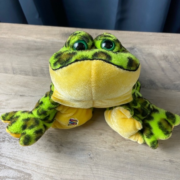 Ganz Webkinz Bullfrog Green Black Plush Stuffed Animal HM114 No Code 8" - Picture 1 of 8